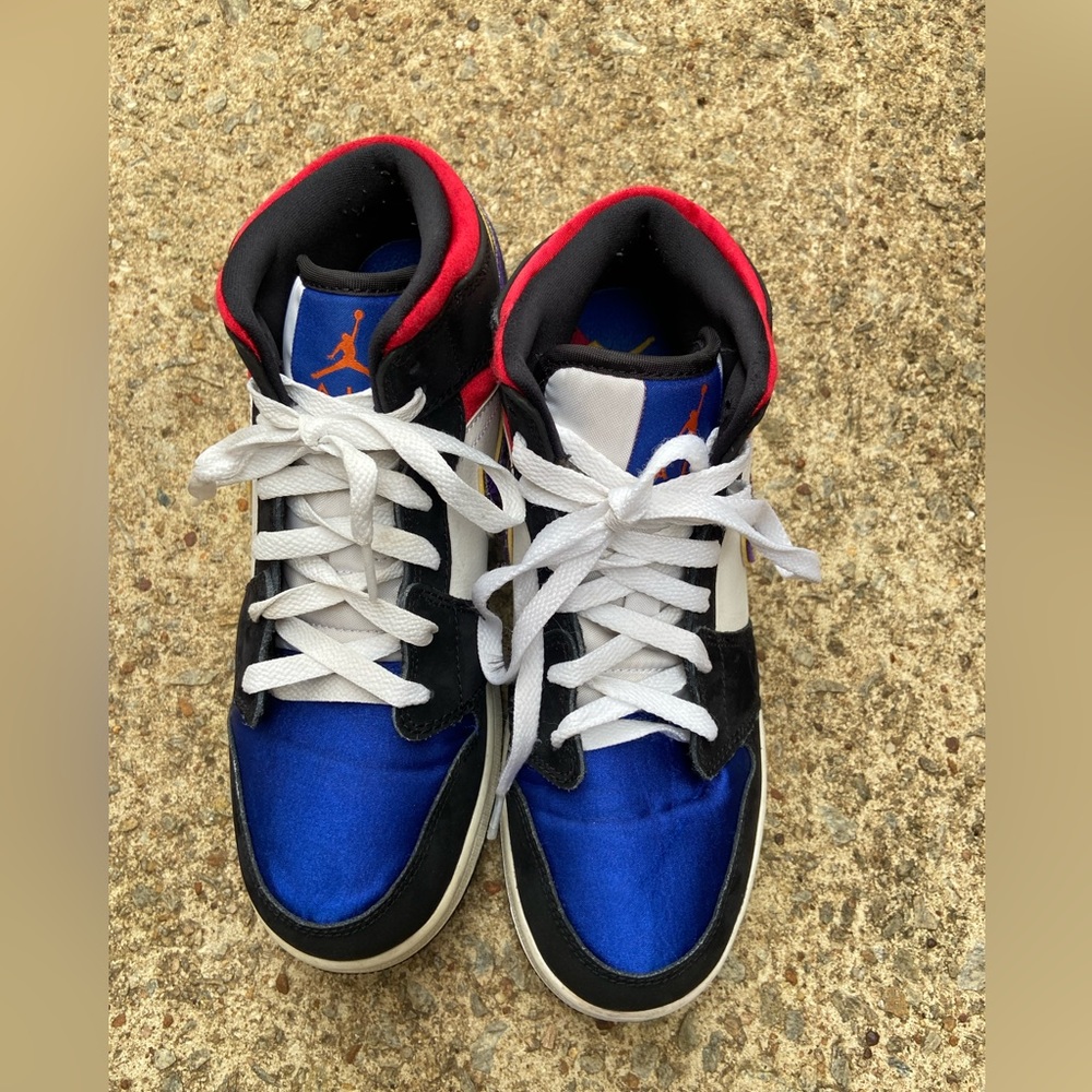 - Air Jordan 1 Mid SE Rivals Multi-Color - Picture 4 of 16
